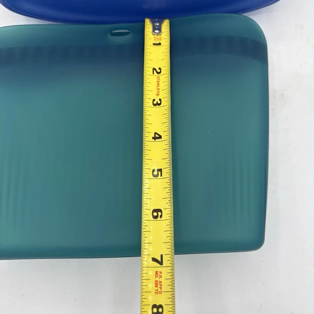 Tupperware Ultimate Silicone Bags Microwavable Blue 7.5 Cup Green 4 Cup Lot of 2
